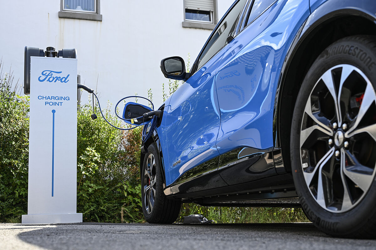 05.09.2022
Kamen,
Autohaus Scheve


Foto: Andreas Buck