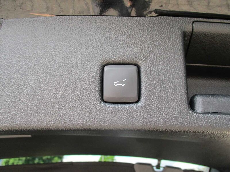 Ford Kuga ST-LINE X AHK schwenkbar+ Technol. -/Styling-/Fahrerassist. -/Winter II-Paket