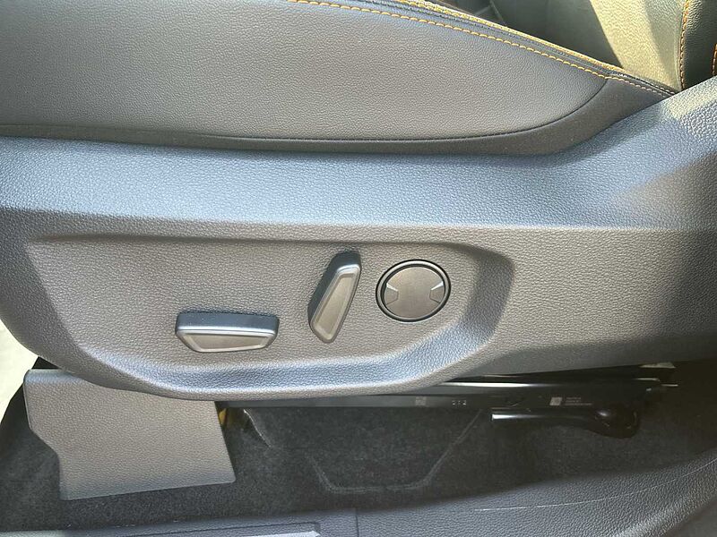 Ford Ranger Wildtrak V6 3.0 el. Rollo+360'-Kamera+Totwinekl+B&O+++